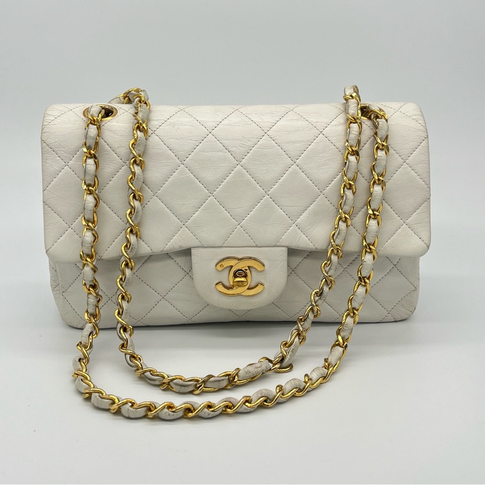 Chanel Classic Double Flap bag - Picture 2 of 15